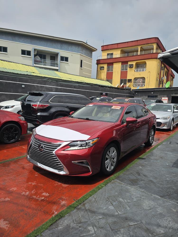 Toks 2013 Lexus ES 350